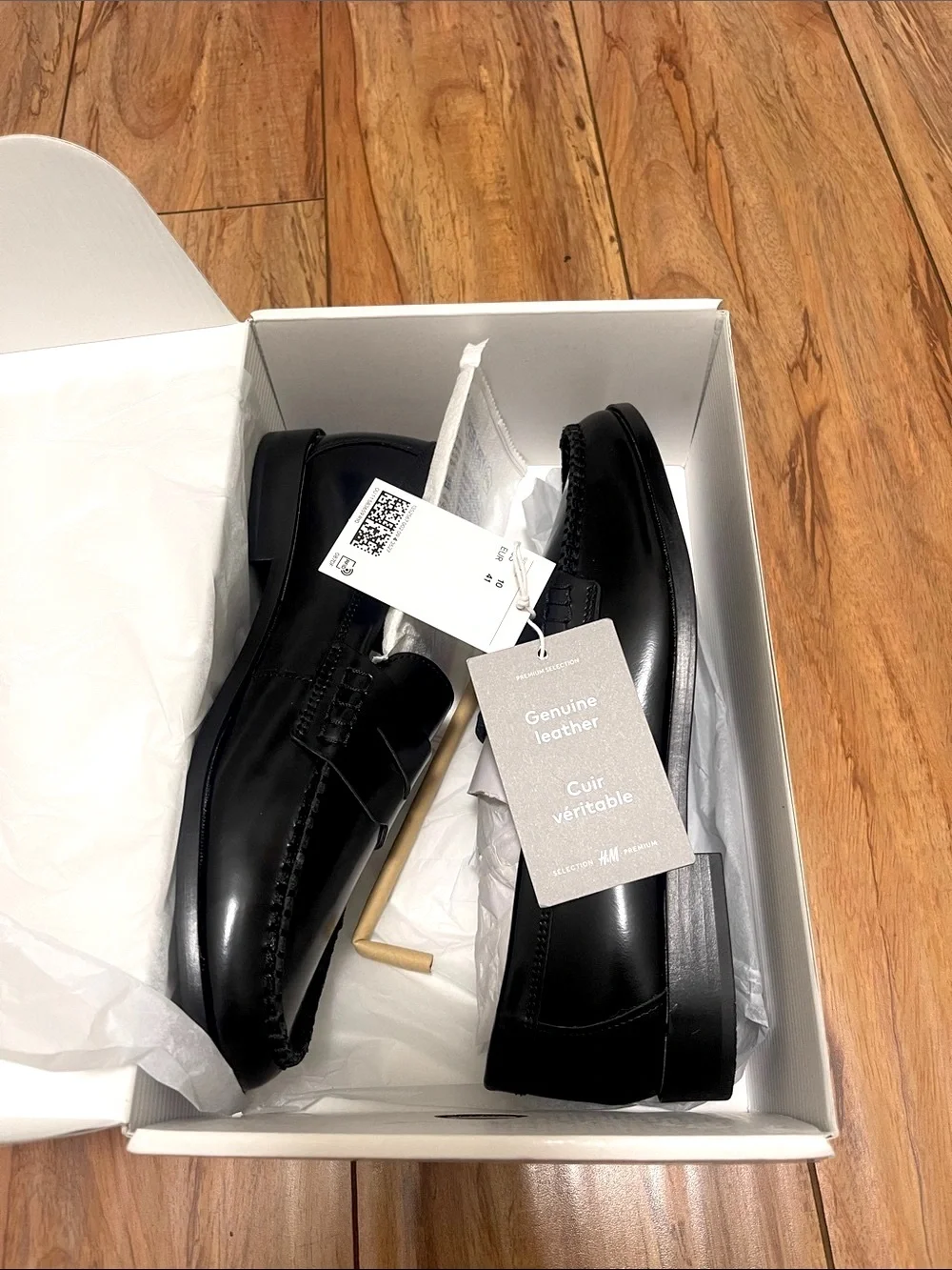 NIB H&M Leather Loafers in Black